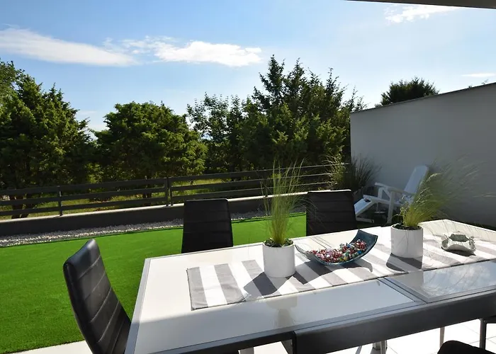 Apartment Helena Malinska