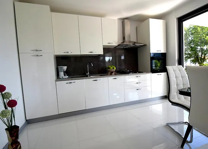 Helena Appartement *