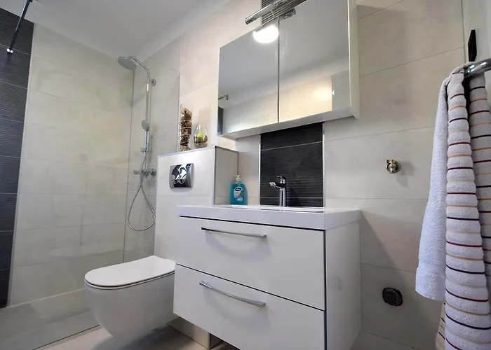 Helena Appartement *